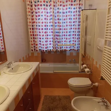 Easy Apartment